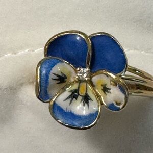 Vintage Carter Gough & Co Blue and White Floral Ring